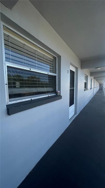 For Rent: $1,275 (1 beds, 1 baths, 690 Square Feet)
