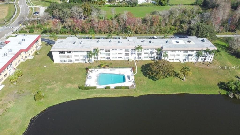 For Rent: $1,275 (1 beds, 1 baths, 690 Square Feet)