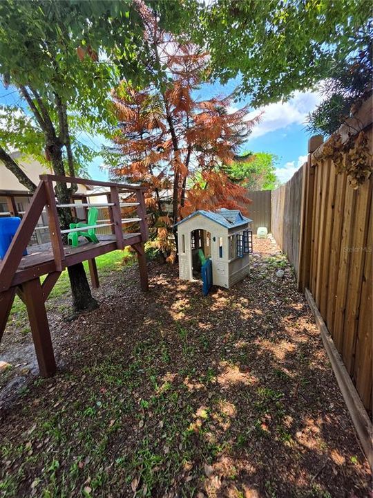 На продажу: $384,900 (3 спален, 2 ванн, 1512 Квадратных фут)