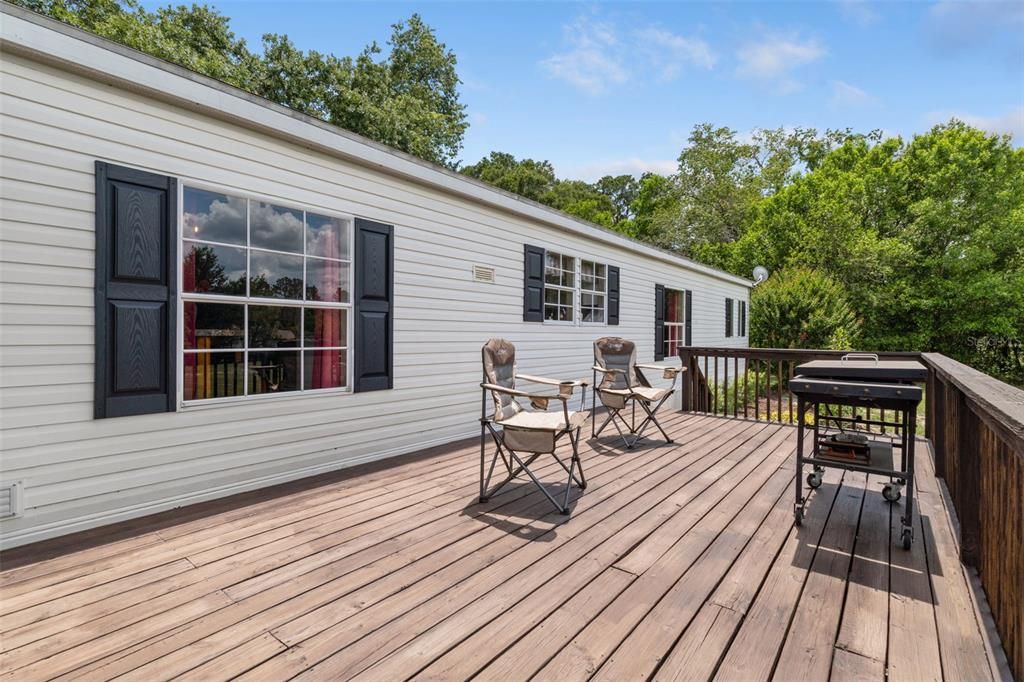 For Sale: $529,000 (4 beds, 2 baths, 2052 Square Feet)