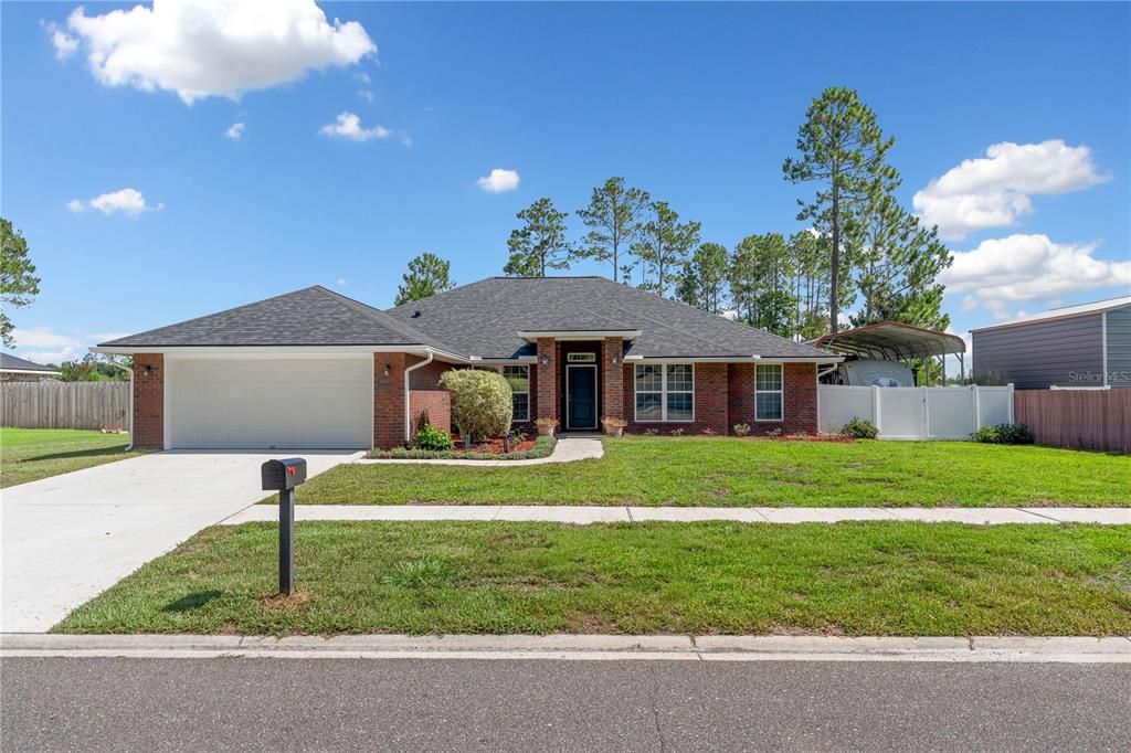 For Sale: $475,000 (5 beds, 3 baths, 2471 Square Feet)