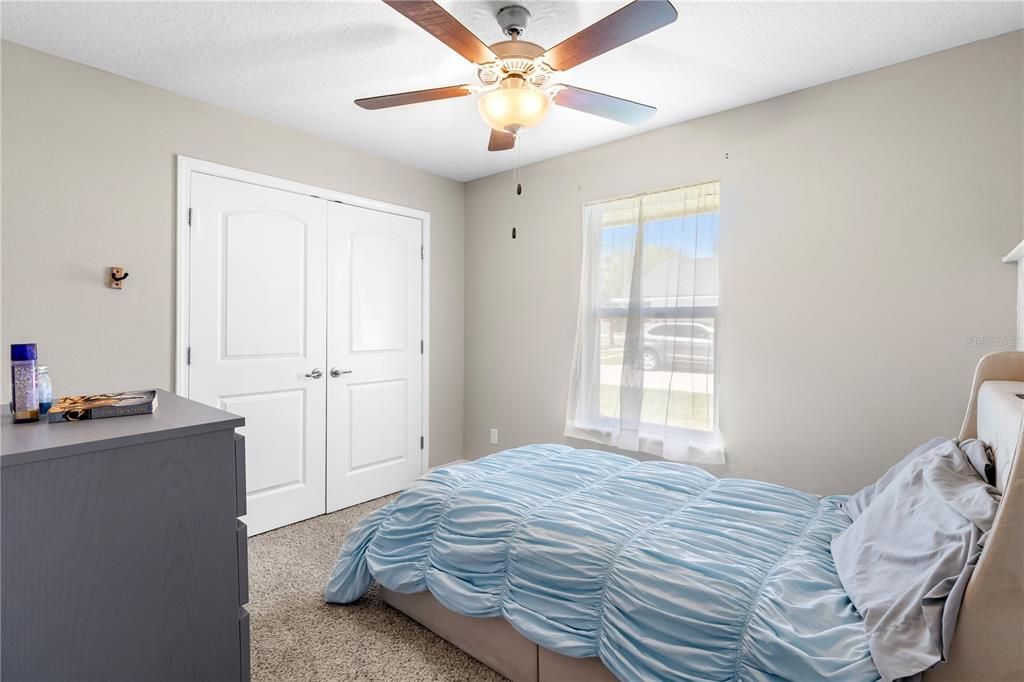 For Sale: $475,000 (5 beds, 3 baths, 2471 Square Feet)