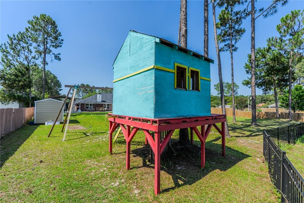 For Sale: $475,000 (5 beds, 3 baths, 2471 Square Feet)