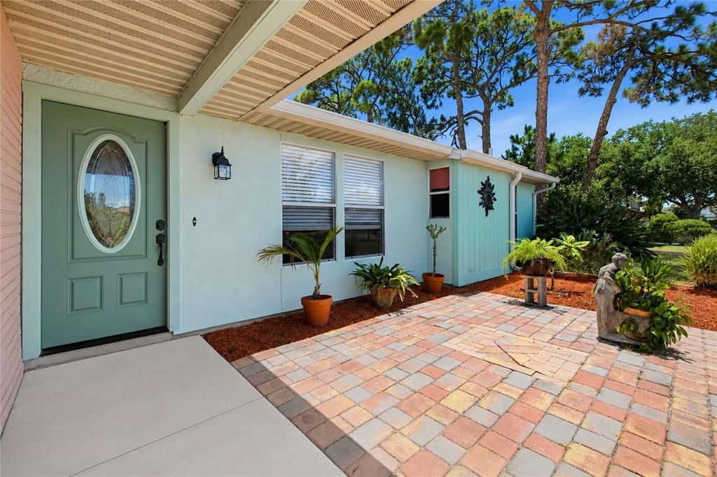 For Sale: $429,900 (3 beds, 2 baths, 1554 Square Feet)