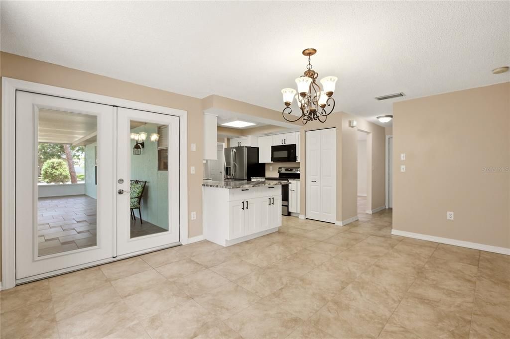 For Sale: $429,900 (3 beds, 2 baths, 1554 Square Feet)