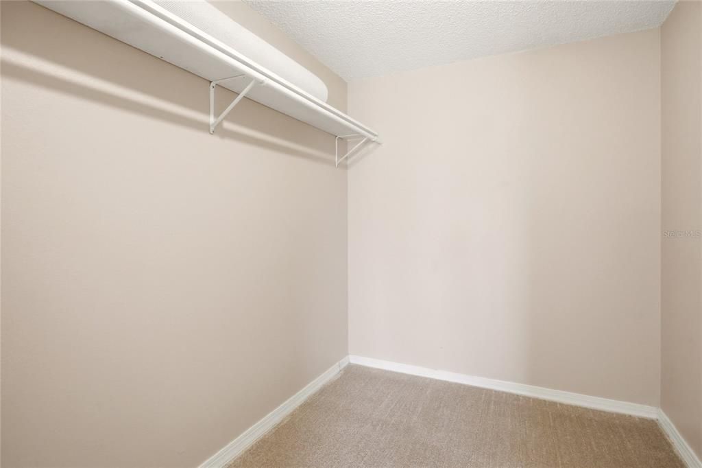 For Sale: $429,900 (3 beds, 2 baths, 1554 Square Feet)