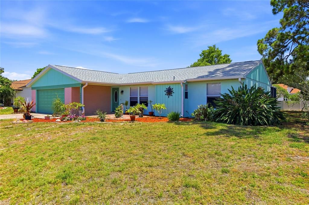For Sale: $429,900 (3 beds, 2 baths, 1554 Square Feet)