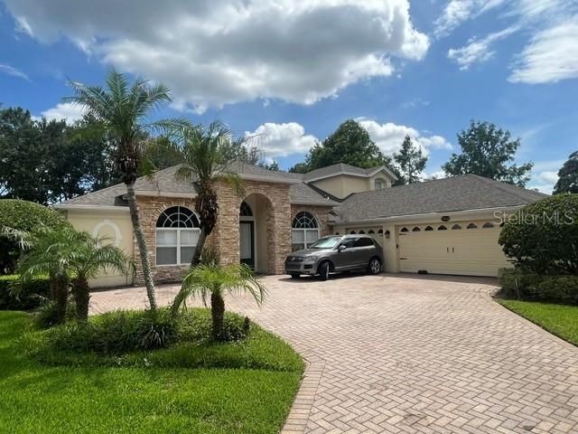For Sale: $850,000 (5 beds, 4 baths, 3538 Square Feet)