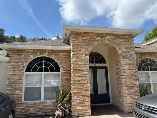 For Sale: $850,000 (5 beds, 4 baths, 3538 Square Feet)
