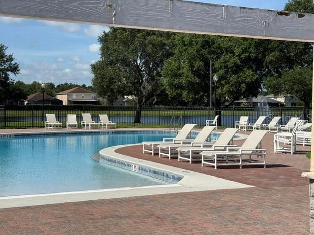For Sale: $850,000 (5 beds, 4 baths, 3538 Square Feet)