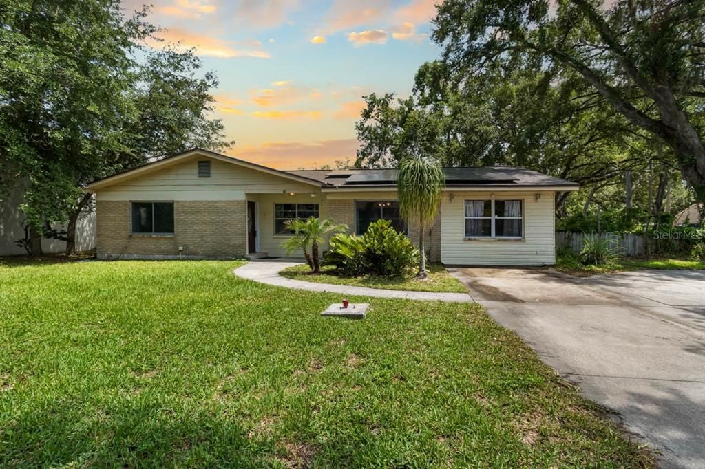 En Venta: $325,000 (3 camas, 2 baños, 1610 Pies cuadrados)