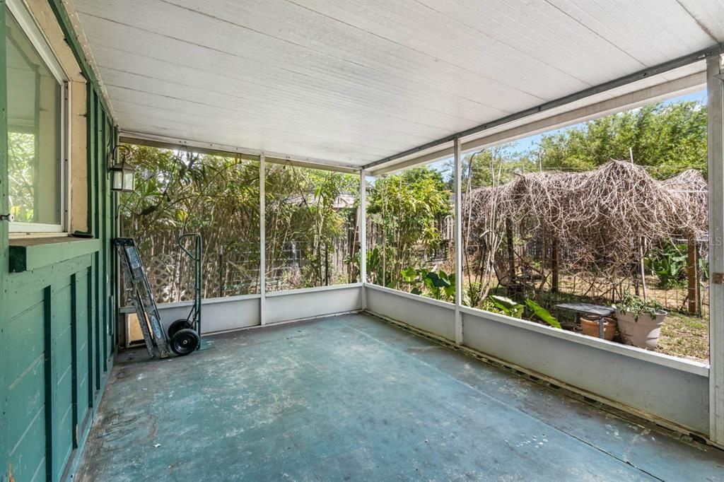 En Venta: $325,000 (3 camas, 2 baños, 1610 Pies cuadrados)