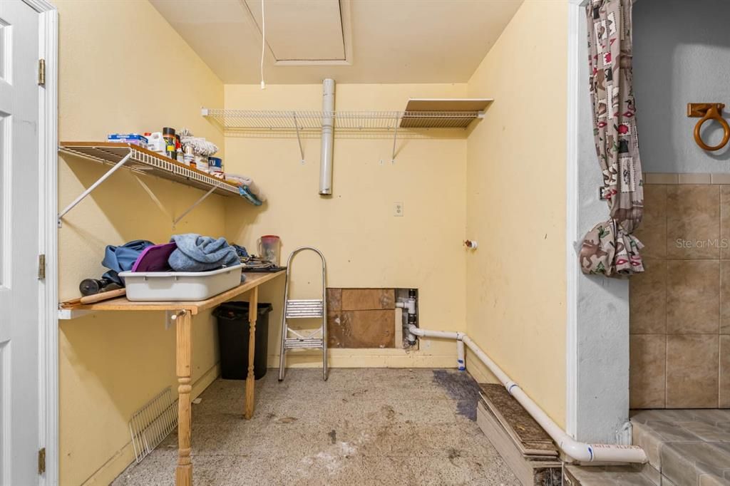 En Venta: $325,000 (3 camas, 2 baños, 1610 Pies cuadrados)