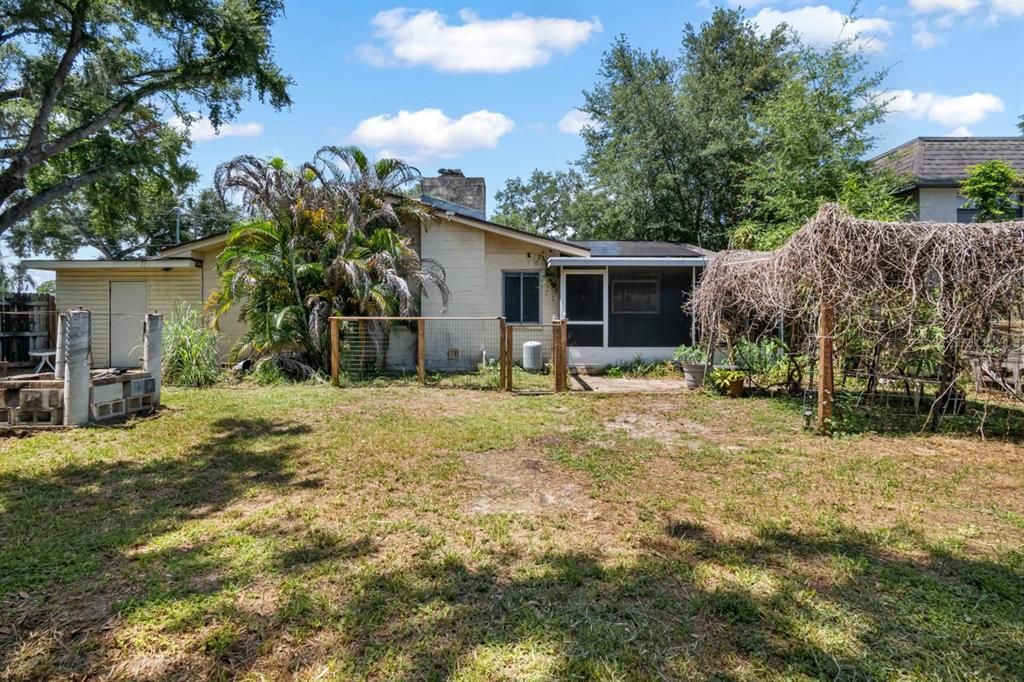 En Venta: $325,000 (3 camas, 2 baños, 1610 Pies cuadrados)