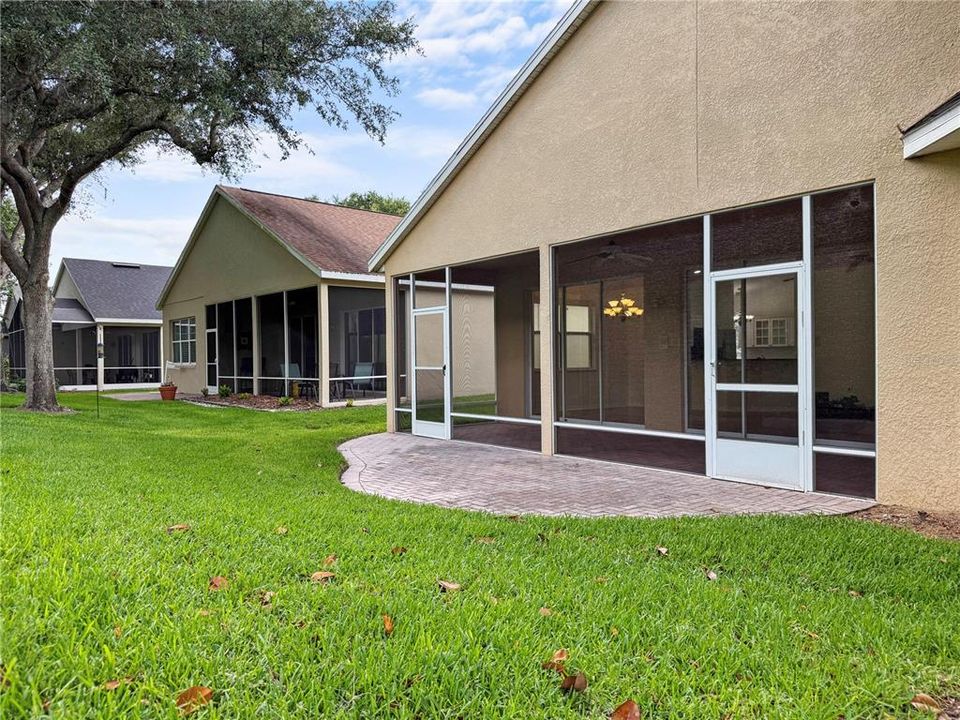 For Sale: $339,900 (2 beds, 2 baths, 1601 Square Feet)