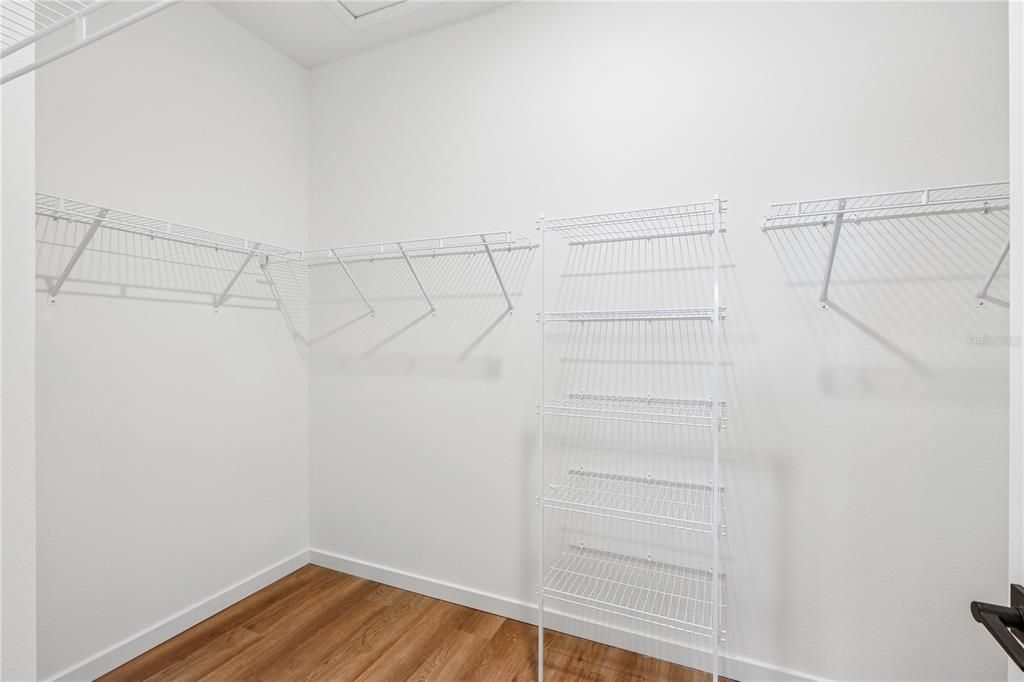 For Sale: $384,000 (3 beds, 2 baths, 1742 Square Feet)