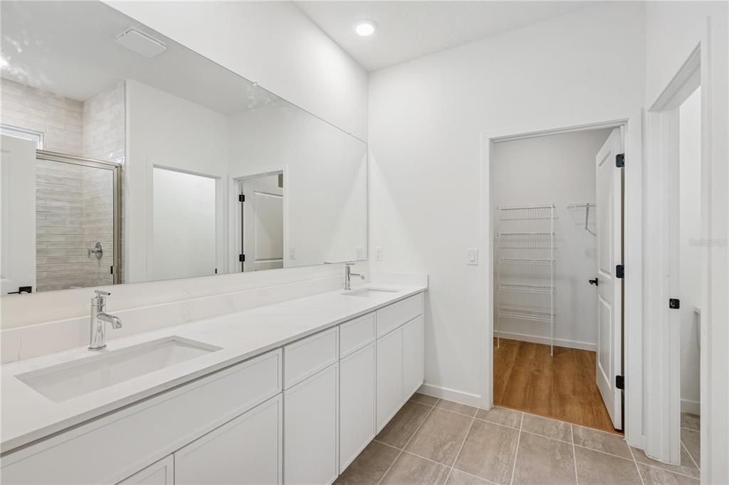 For Sale: $384,000 (3 beds, 2 baths, 1742 Square Feet)