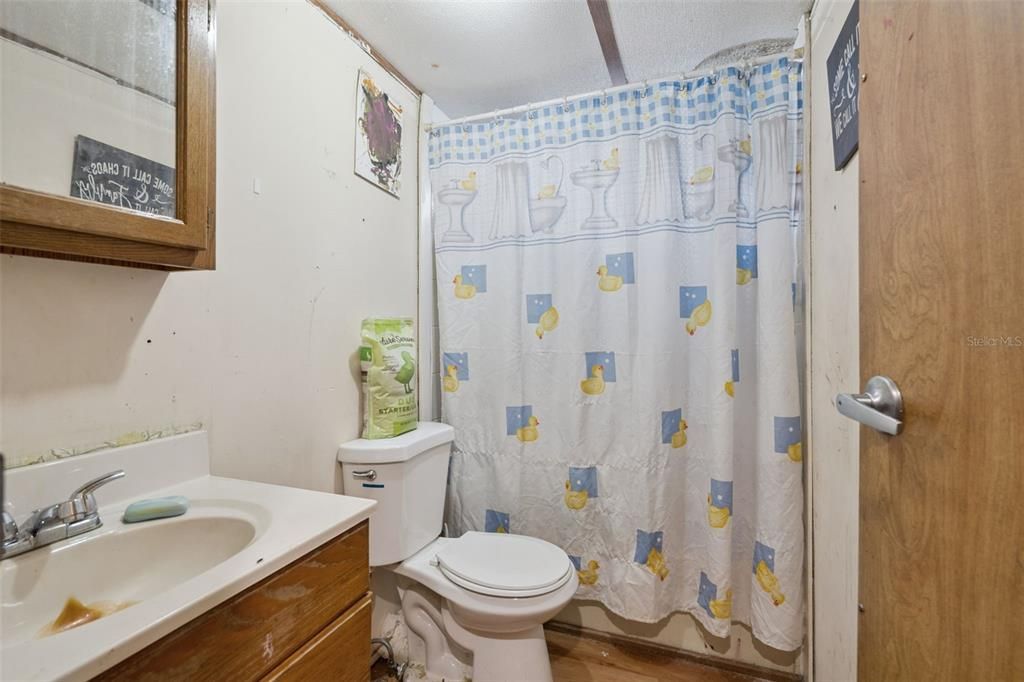 For Sale: $140,000 (2 beds, 2 baths, 924 Square Feet)
