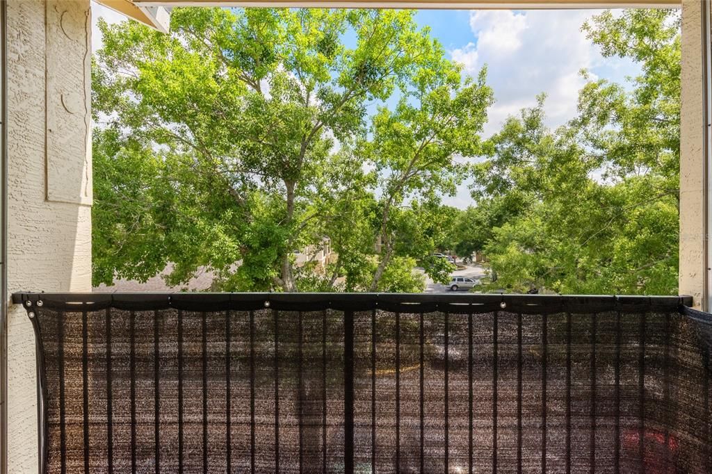 For Sale: $183,000 (1 beds, 1 baths, 854 Square Feet)