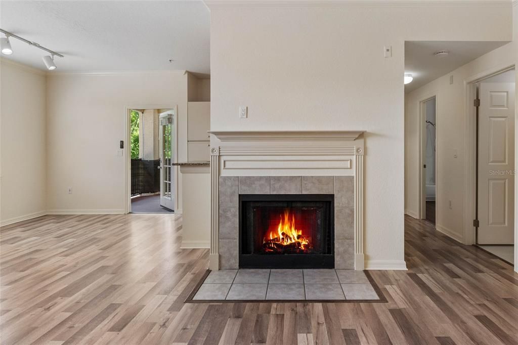 For Sale: $183,000 (1 beds, 1 baths, 854 Square Feet)