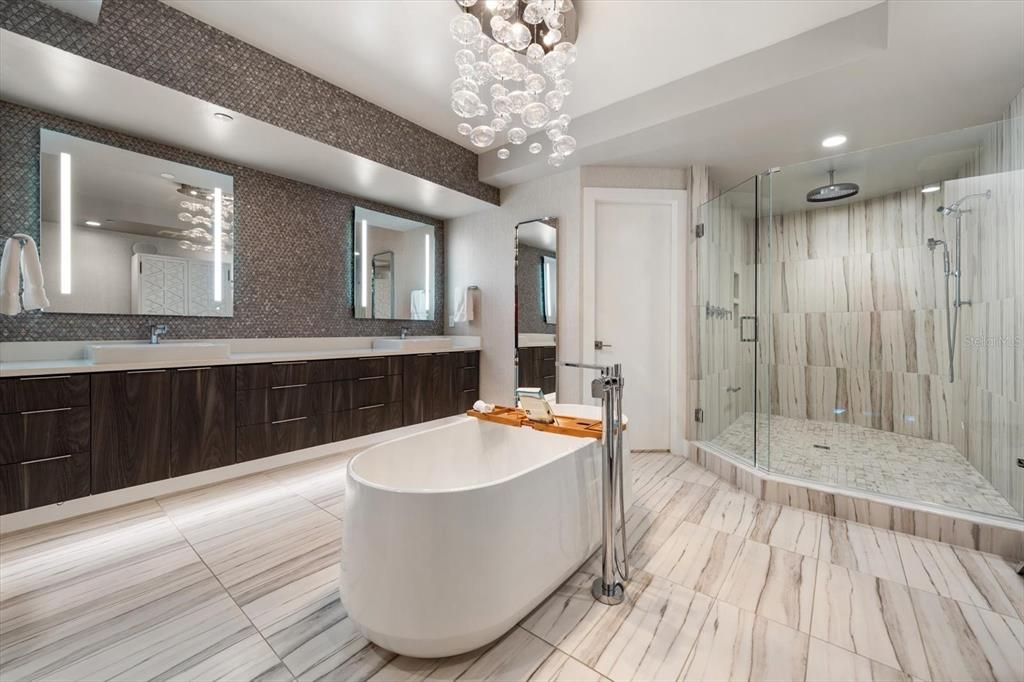 For Sale: $3,997,000 (4 beds, 3 baths, 3620 Square Feet)