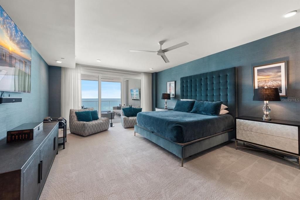 For Sale: $3,997,000 (4 beds, 3 baths, 3620 Square Feet)