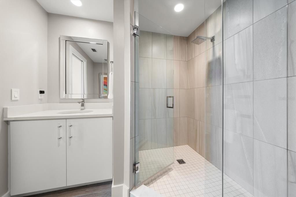 For Sale: $3,997,000 (4 beds, 3 baths, 3620 Square Feet)