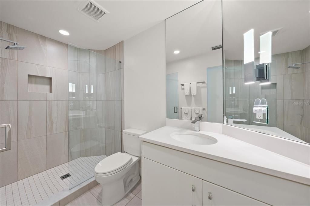 For Sale: $3,997,000 (4 beds, 3 baths, 3620 Square Feet)