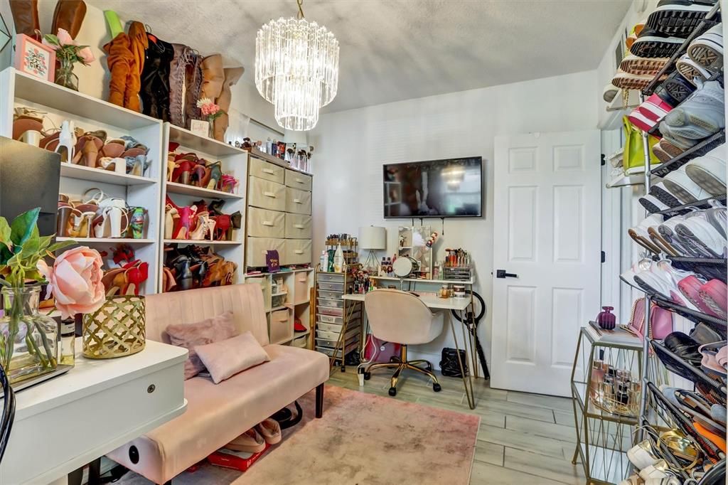 For Sale: $340,000 (4 beds, 2 baths, 1545 Square Feet)