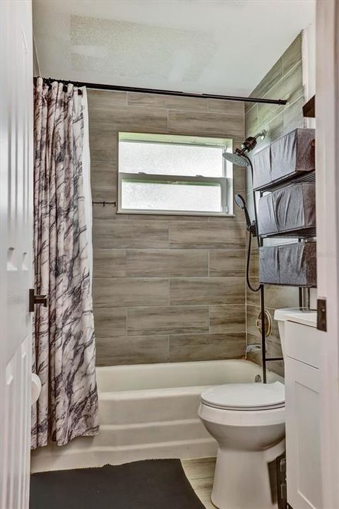 For Sale: $340,000 (4 beds, 2 baths, 1545 Square Feet)