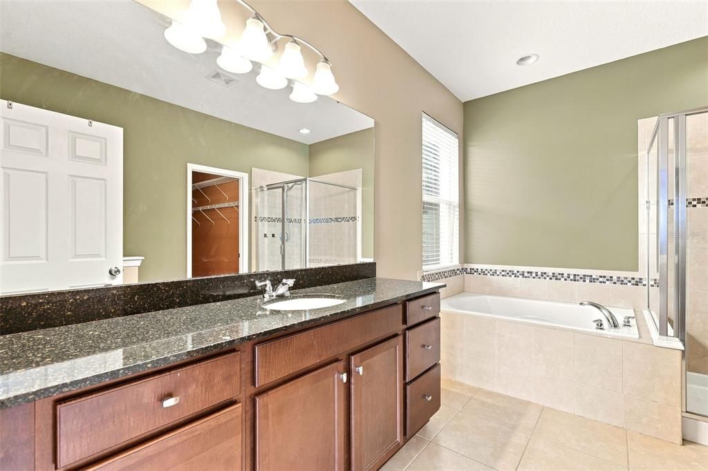 For Sale: $380,000 (4 beds, 2 baths, 1859 Square Feet)