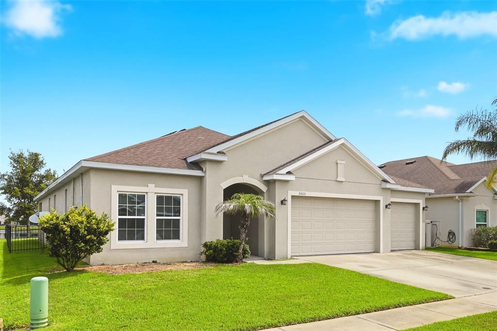 For Sale: $380,000 (4 beds, 2 baths, 1859 Square Feet)