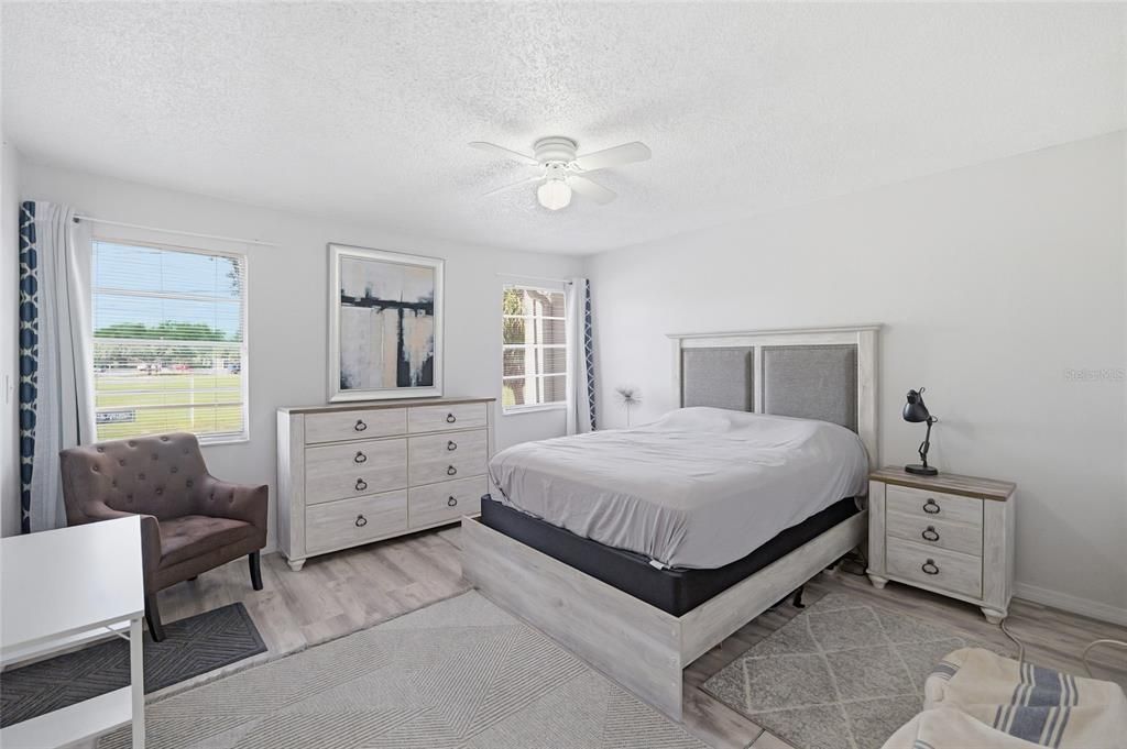 For Sale: $190,000 (3 beds, 2 baths, 1238 Square Feet)