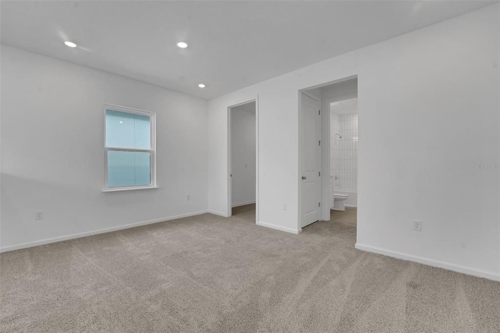 En Venta: $454,990 (4 camas, 3 baños, 2102 Pies cuadrados)