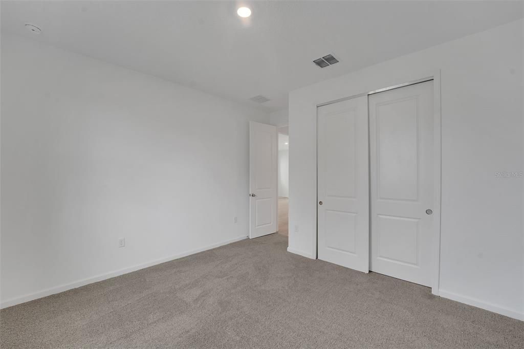 En Venta: $454,990 (4 camas, 3 baños, 2102 Pies cuadrados)