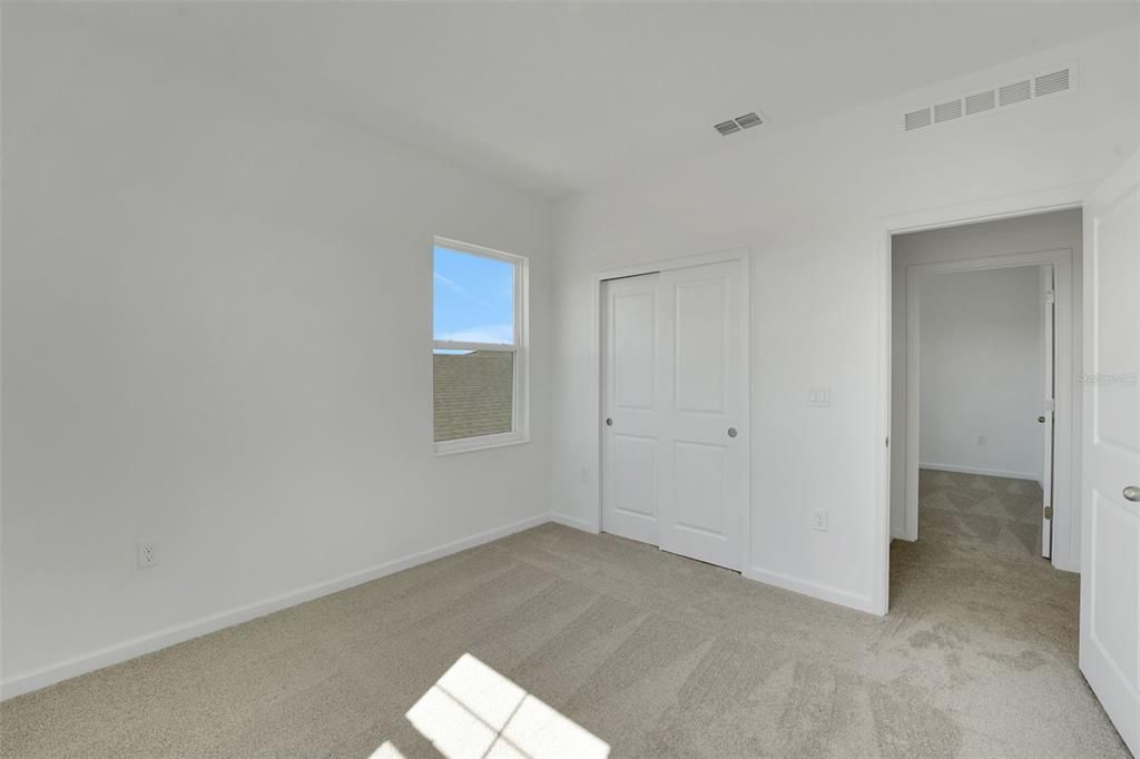 На продажу: $317,990 (4 спален, 3 ванн, 2417 Квадратных фут)