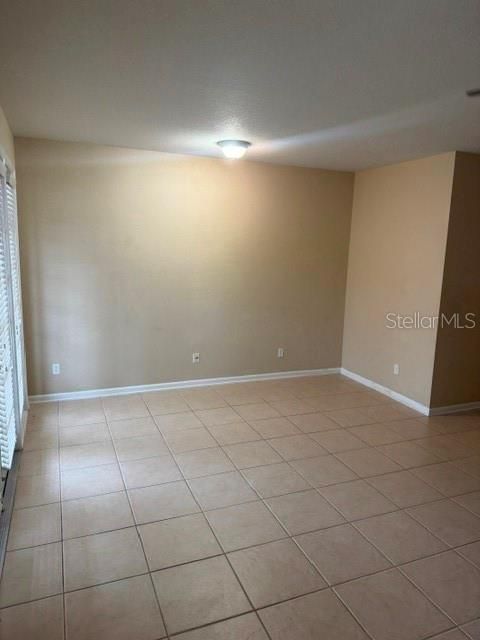 В аренду: $2,800 (3 спален, 2 ванн, 1523 Квадратных фут)