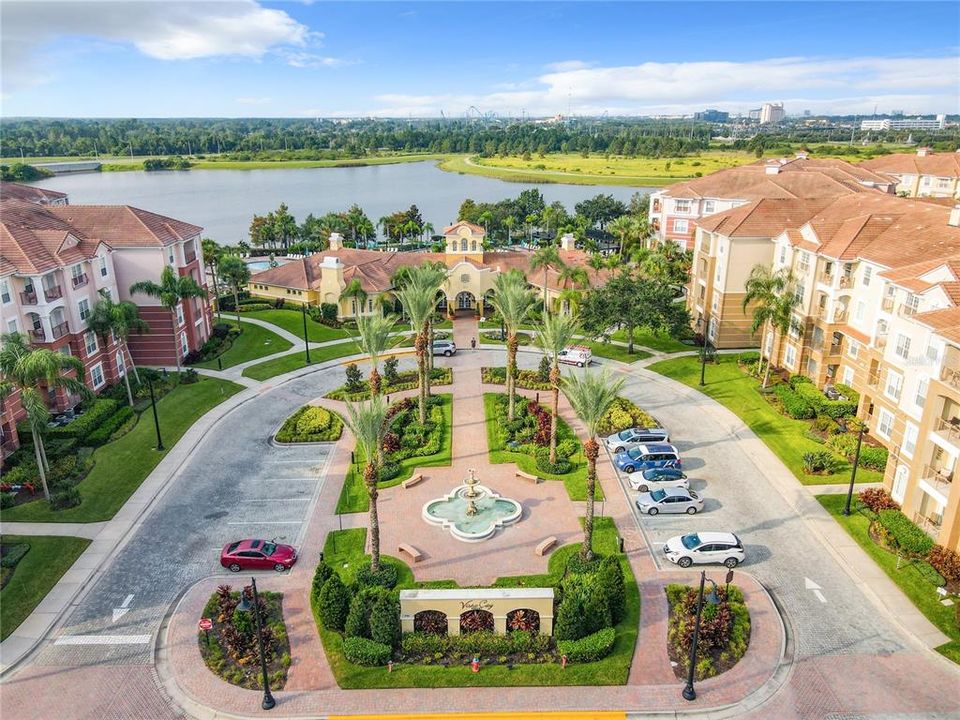 For Sale: $439,000 (2 beds, 2 baths, 1112 Square Feet)