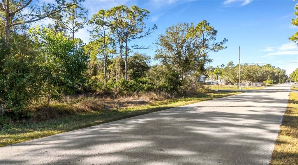 На продажу: $12,900 (0.19 acres)