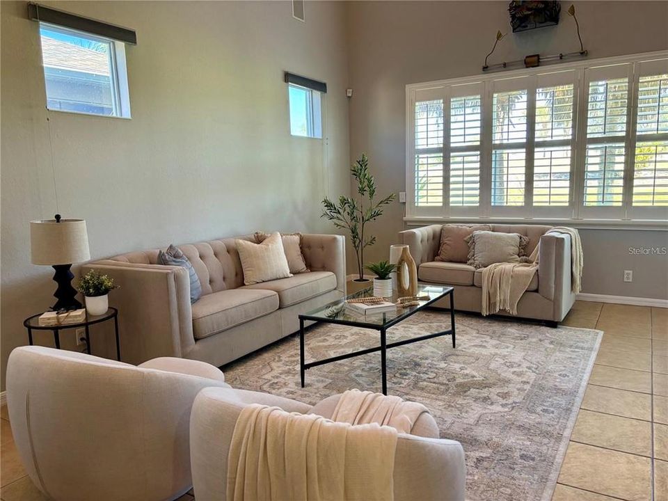 For Sale: $419,000 (3 beds, 3 baths, 2637 Square Feet)