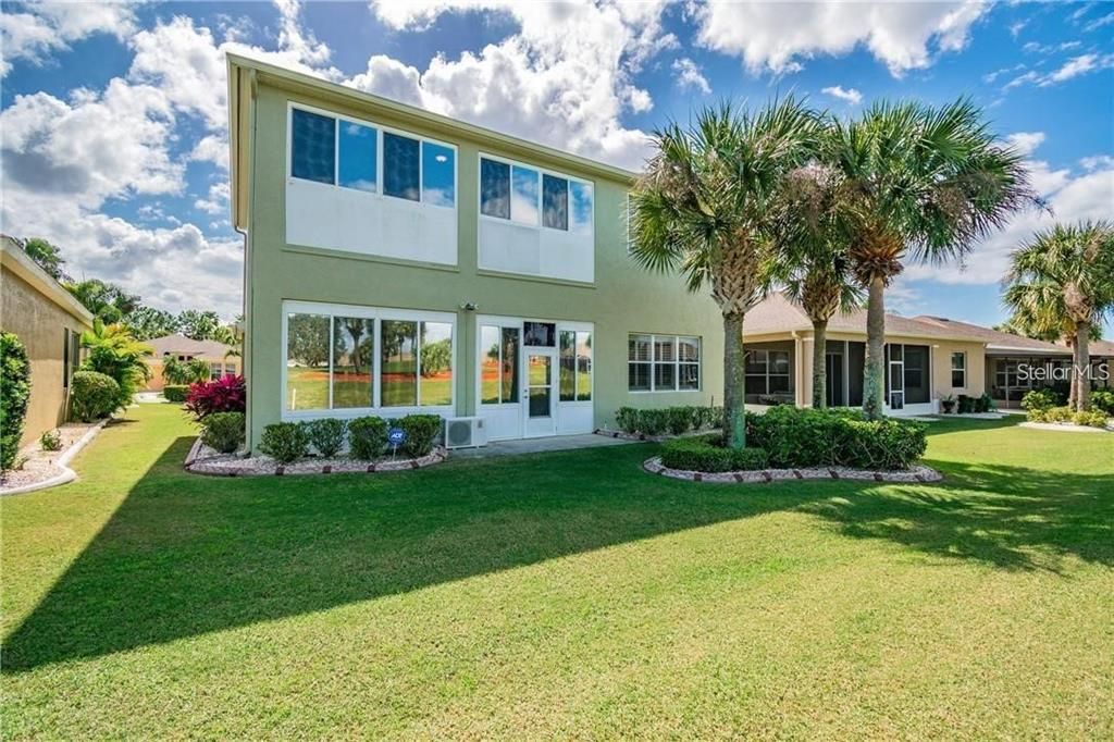 For Sale: $419,000 (3 beds, 3 baths, 2637 Square Feet)