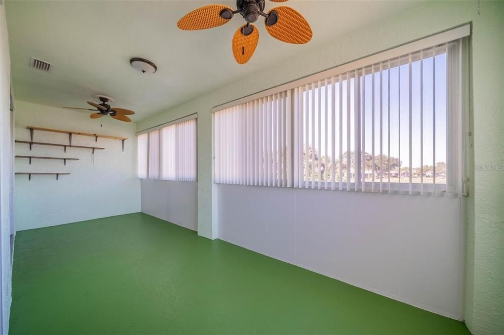 For Sale: $419,000 (3 beds, 3 baths, 2637 Square Feet)