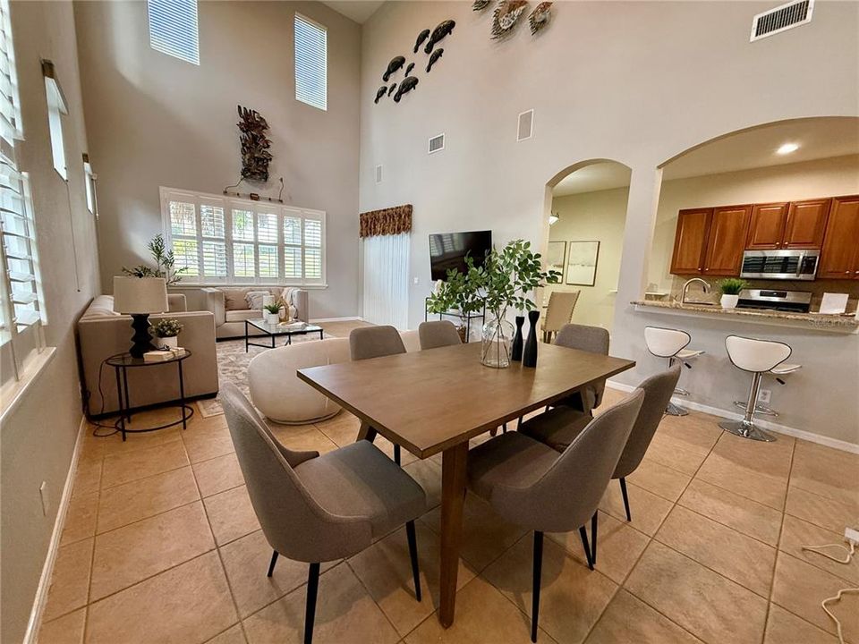For Sale: $419,000 (3 beds, 3 baths, 2637 Square Feet)