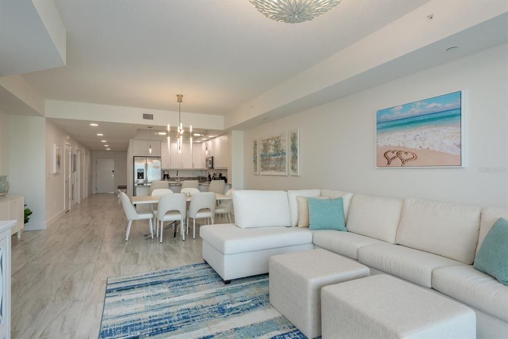 For Rent: $5,000 (3 beds, 2 baths, 1800 Square Feet)