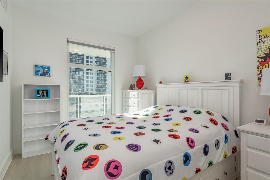 For Rent: $5,000 (3 beds, 2 baths, 1800 Square Feet)