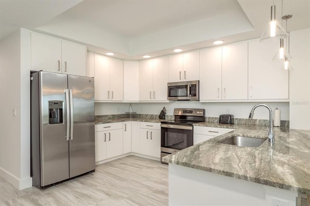 For Rent: $5,000 (3 beds, 2 baths, 1800 Square Feet)