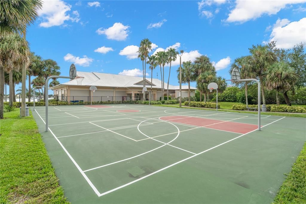For Rent: $5,000 (3 beds, 2 baths, 1800 Square Feet)