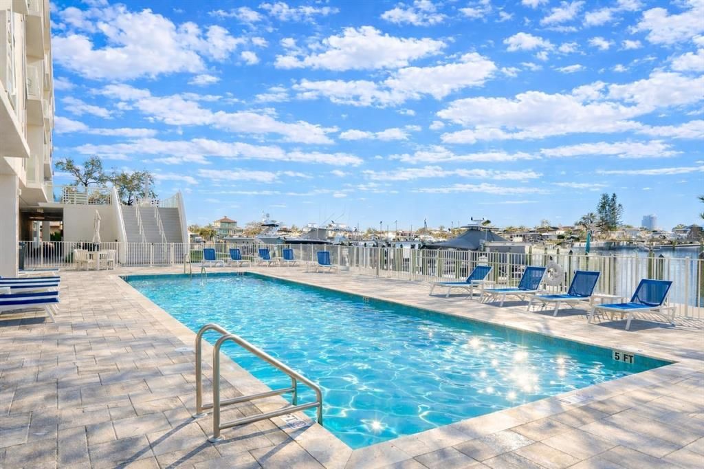 For Rent: $5,000 (3 beds, 2 baths, 1800 Square Feet)