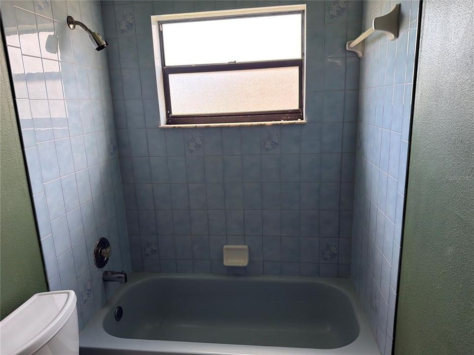 For Sale: $209,000 (2 beds, 2 baths, 1446 Square Feet)