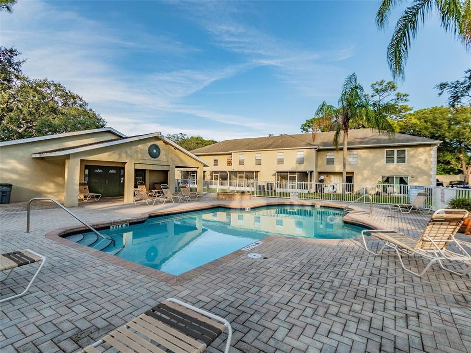 For Sale: $245,000 (3 beds, 2 baths, 1368 Square Feet)